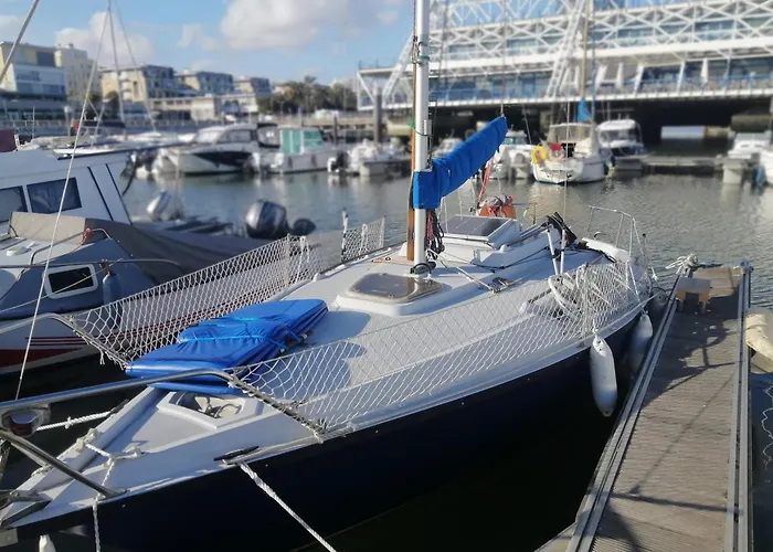 70's Tiny Boat * Lisboa